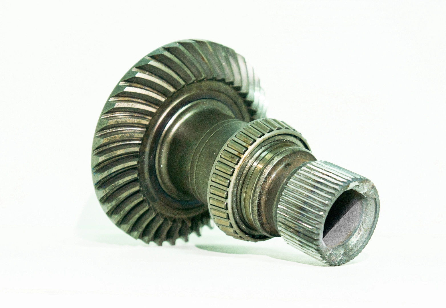 A6MF1/2/3 ix35 2.0L Вал раздаточной коробки 3
