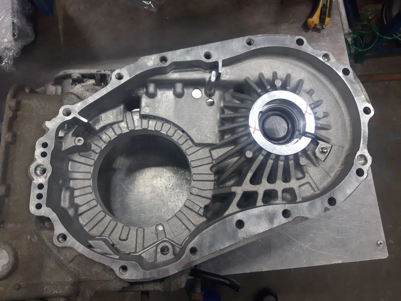 Корпус Mazda MPV 0