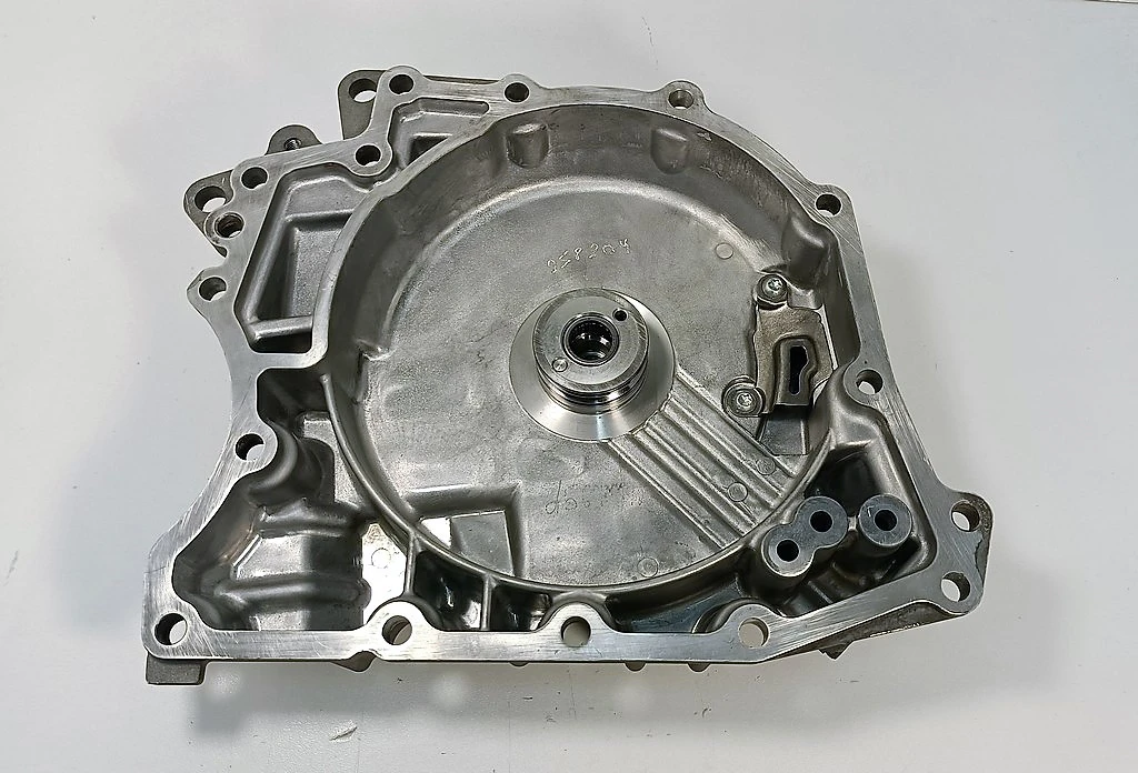U660E Задняя крышка (Без уха) 0