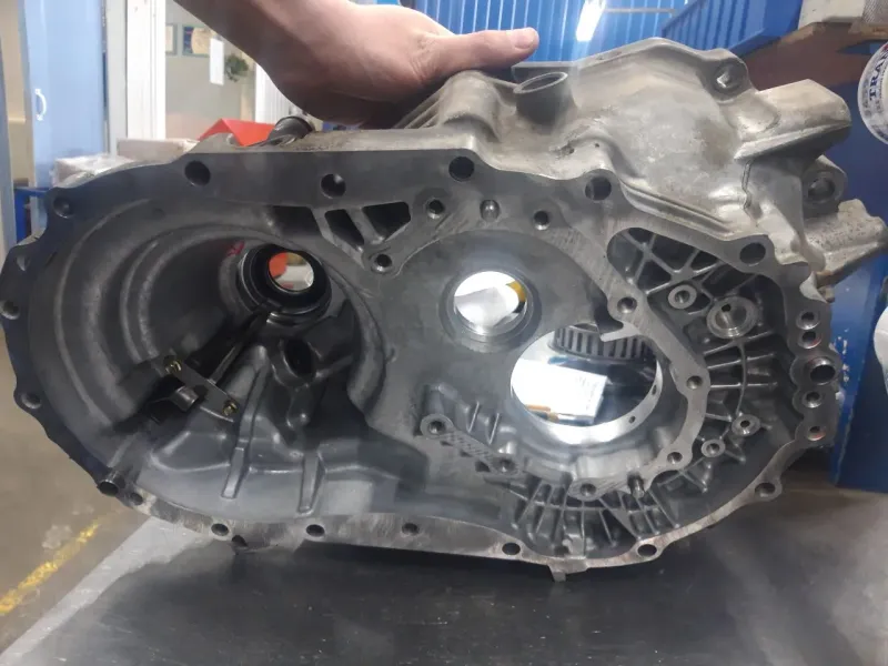 Корпус Mazda MPV 3